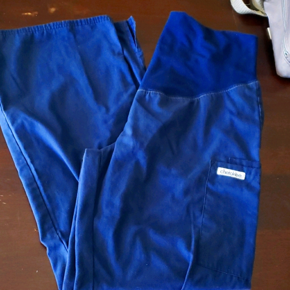 Maternity scrub pants